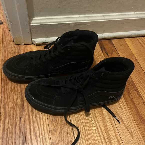VANS Skate Sk8-Hi Shoe Black/Black - Picture 2 of 3